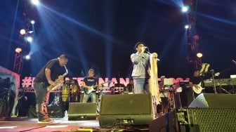 Lirik Lagu Glenn Fredly - Kasih Putih