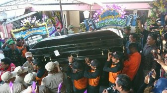 Jenazah Sutopo BNPB Tiba di Boyolali, Tangis Keluarga Pecah