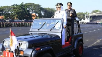 Peringati HUT Bhayangkara di Kodam, Gubernur Jatim Bacakan Amanat Presiden