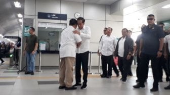 Peluk Jokowi, Prabowo: Maaf Kalau Sesekali Saya Kritik