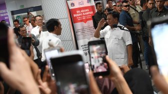 Momen Manis saat Jokowi dan Prabowo Bertemu di Stasiun MRT Lebak Bulus