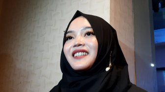 Putri Delina Sakit, Sule: Kecapekan, Bukan Mikirin Warisan