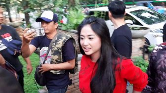 Dewi Perssik Bakal Bertemu Rosa Meldianti, Damai?