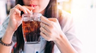 Viral di TikTok Minuman Bersoda Campur Cuka, Diklaim Lebih Sehat dari Coca-Cola, Apa Benar?