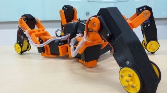 Mahasiswa Unika Atma Jaya Kembangkan Robot Bantuan untuk Bencana