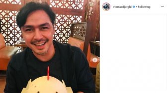 Thomas Djorghi Ngaku Sering Tidur Jam Setengah 6 Pagi, Sehatkah?