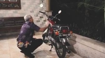 Plat Nomor Motor Ganjar Pranowo ini Bikin Warganet Salah Fokus, Ada Apa?