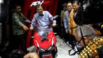 Gaya Wapres JK saat Jajal Sepeda Motor di GIIAS 2019