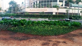 Suasana di kawasan Bundaran HI, Jakarta, Kamis (18/7). [Suara.com/Oke Atmaja]