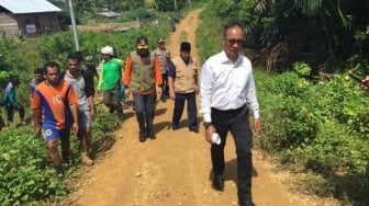 Kunjungi Korban Gempa Halmahera Selatan, Mensos Bawa Sejumlah Bantuan