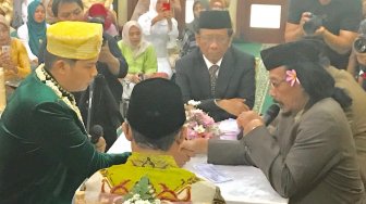 Jadi Saksi, Mahfud MD Ungkap 3 Tingkah Unik Sujiwo Tejo Nikahkan Putrinya