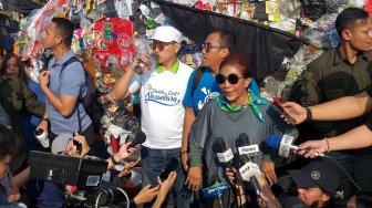 Menteri Susi: Buang Sampah Plastik ke Laut, Tenggelamkan!