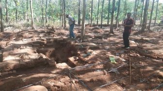 Ditemukan Reruntuhan Diduga Candi Zaman Kerajaan Kuno di Brebes