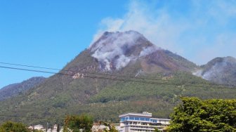 Kebakaran Gunung Panderman Makin Meluas