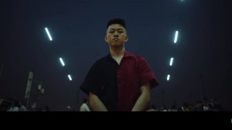 Gojek Antar Makanan ke Lokasinya di New York, Reaksi Rich Brian 'Priceless'