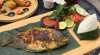 Nikmatnya Gurame Bakar Kecombrang Ala Hotel Santika BSD City