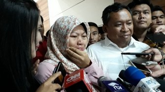 Sah! Baiq Nuril Bebas Dapat Amnesti dari Jokowi