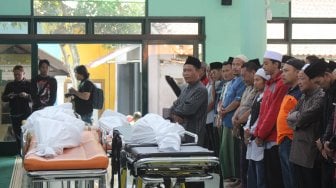 Orang Tua Tolak Otopsi, 4 Bocah Korban Kebakaran Dimakamkan Satu Liang