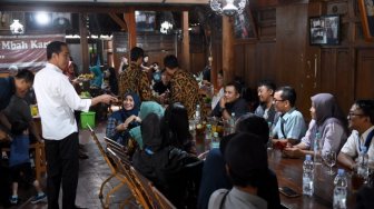 Soal Kabinet Kerja Jilid II, Jokowi: Akan Banyak Warna Muda