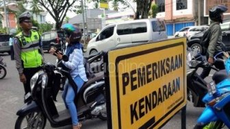 Gugup Saat Ditilang, Pengendara Motor di Pekanbaru Bawa 889 Ekstasi