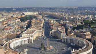 Gratis Keliling Roma Hanya dengan Menukarkan Botol Plastik, Mau?