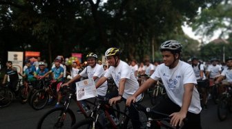 Anies Ikut Pawai Sepeda Peringati Kelahiran Mahatma Gandhi