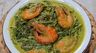 Racikan Pas Gulai Pakis Udang, Paket Lengkap Bikin Nagih