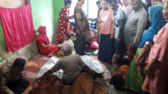 Adik Gantung Diri Setelah Bunuh Kakak Kandung Pakai Pelantang Suara