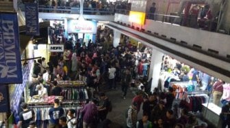 Tren Busana di Solo Progresif Lho, Warga Serbu Diskon di JakCloth