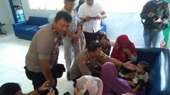 Mengharukan, Balita Cantik Ini Selamat Dari Kecelakaan Maut di Tangerang