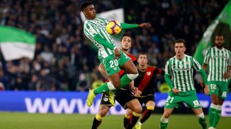 Barcelona Tertarik Datangkan Pemain Muda Real Betis