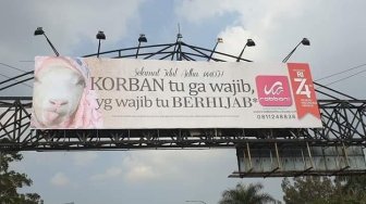 Viral Iklan Kambing Pakai JIlbab di Bandung, Warganet Berang