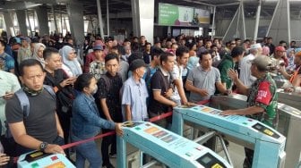 Pemadaman Listrik, Ribuan Penumpang KRL Menumpuk di Stasiun Bogor