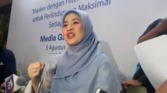 Jakarta Mati Listrik, Natasha Rizky Lakukan Ini ke Anak