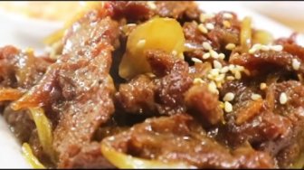 Kreasikan Beef Teriyaki ala Restoran Jepang di Rumah, Ini Resepnya Moms