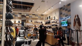 Hush Puppies Ajak Kaum Hawa Kerja Pakai Sepatu Balerina