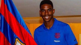 Barcelona Resmi Datangkan Junior Firpo dari Real Betis