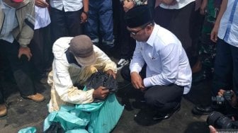 Bakal Dapat Ganti Rugi, Ridwan Kamil Minta Nelayan Tak Jual Ikan Tercemar