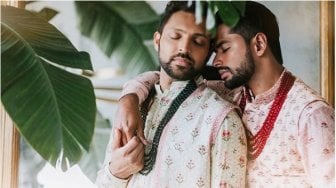 Viral! Pasangan Gay India Menikah dengan Tradisi Hindu Kental