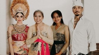 Nora Alexandra Diisukan Pindah Agama, Jerinx SID Jelaskan Begini