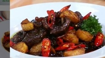 Biar Menu Idul Adha tak Biasa, Coba Resep Daging Lobak Lada Kecap Moms