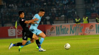 Liga 1 2019: Persela Tahan Imbang Persib Lewat Dua Gol Alex Dos Santos