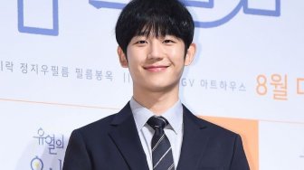 6 Fakta Jung Hae In Pasangan Jisoo BLACKPINK di Snowdrop, Sahabat J-Hope BTS