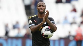 Guardiola Dukung Penuh Raheem Sterling Jadi Penyerang Tengah