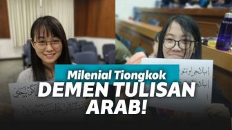 Bukan Muslim Saja,  Mahasiswa Tiongkok Juga Suka Belajar Kaligrafi Arab!