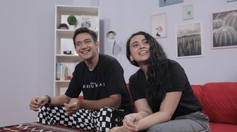 Adipati Dolken dan Ayushita Gampang Bangun Chemistry di Film Perburuan