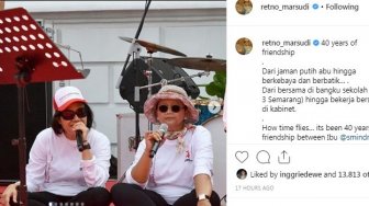 Hah, Ternyata Bu Menkeu dan Menlu Bersahabat Sejak Rok Putih Abu-abu!