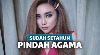 Ulang Tahun Ke-20, Salmafina Ungkap Setahun Pindah Agama Lewat Doa