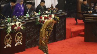 Presiden Joko Widodo saat menghadiri  sidang bersama DPD-DPR di Kompleks Parlemen, Jakarta, Jumat (16/8). [Suara.com/Arya Manggala]
