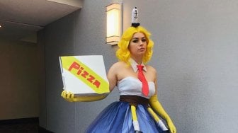 Aneh tapi Seksi, 5 Potret Cosplay Spongebob ala Mira Park